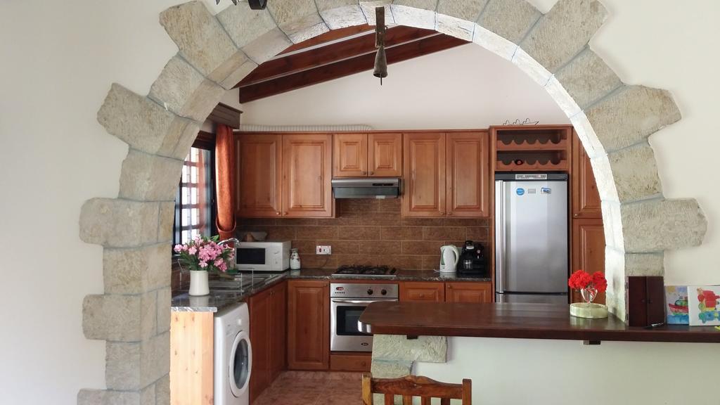 Garden Of Eden Villa Paphos Room photo