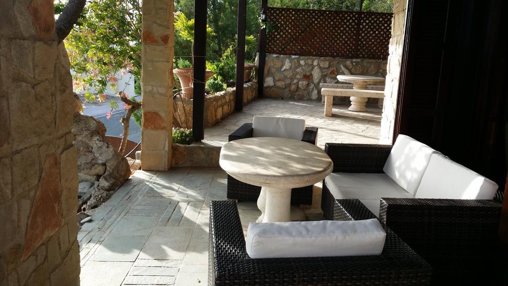 Garden Of Eden Villa Paphos Room photo